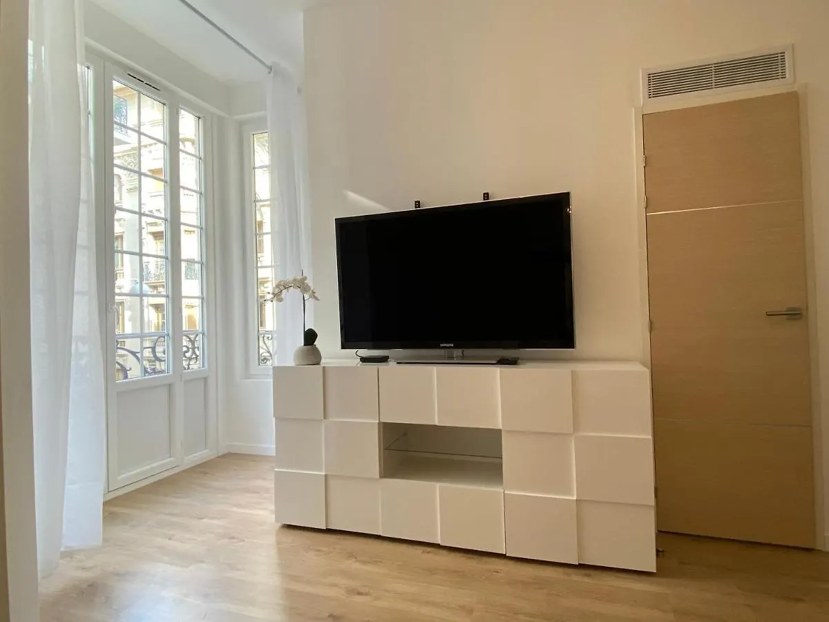 Lamartine- Heart Of Center- Modern And Design Flat Nice 0*,